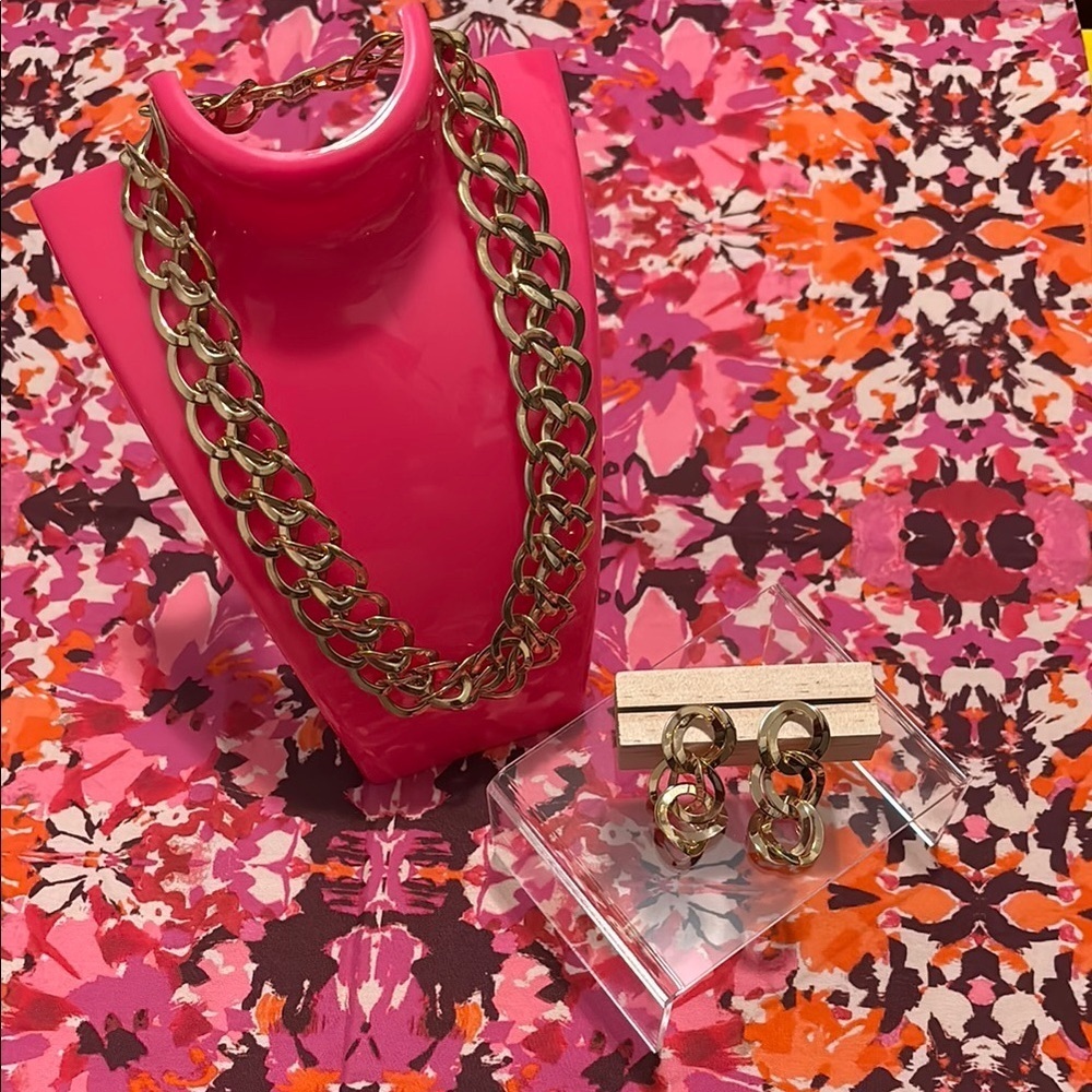 ☘️ BOGO FREE ☘️ Vintage Gold-tone multi looped Chain Necklace and Earring Set